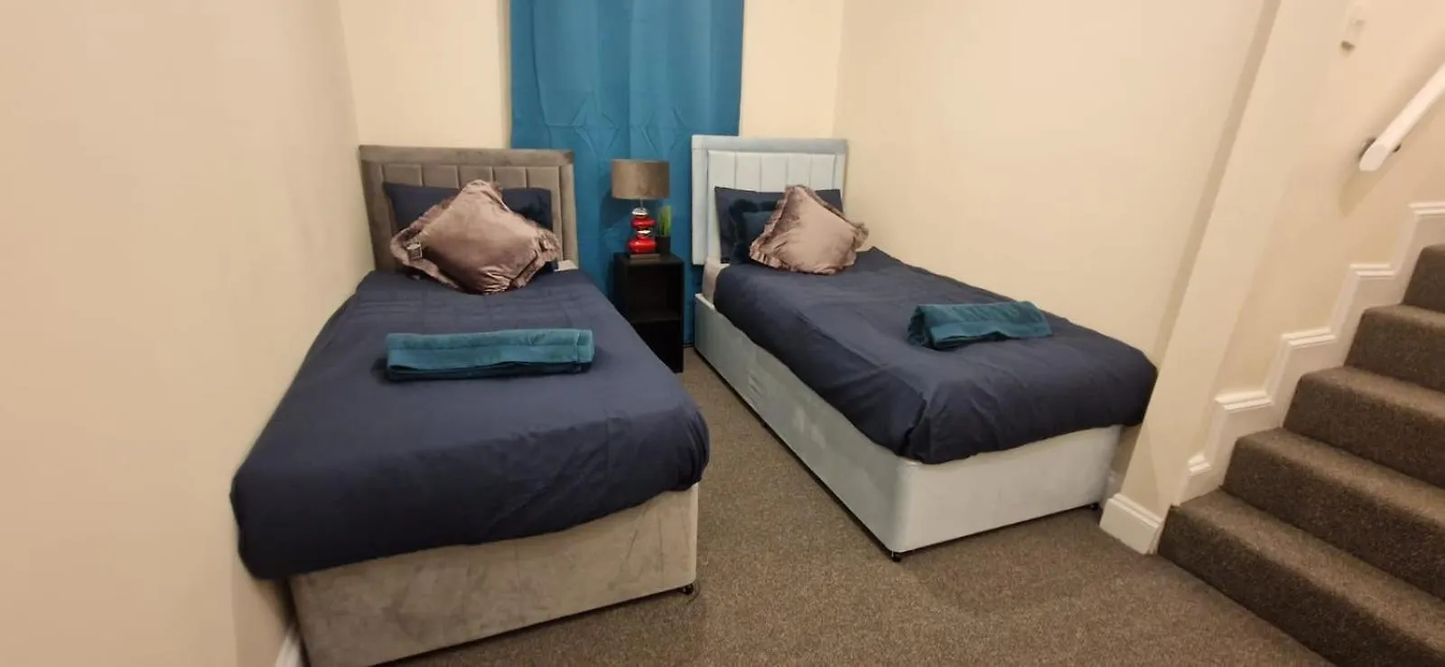 Central Southampton Apartment Ocean Village
