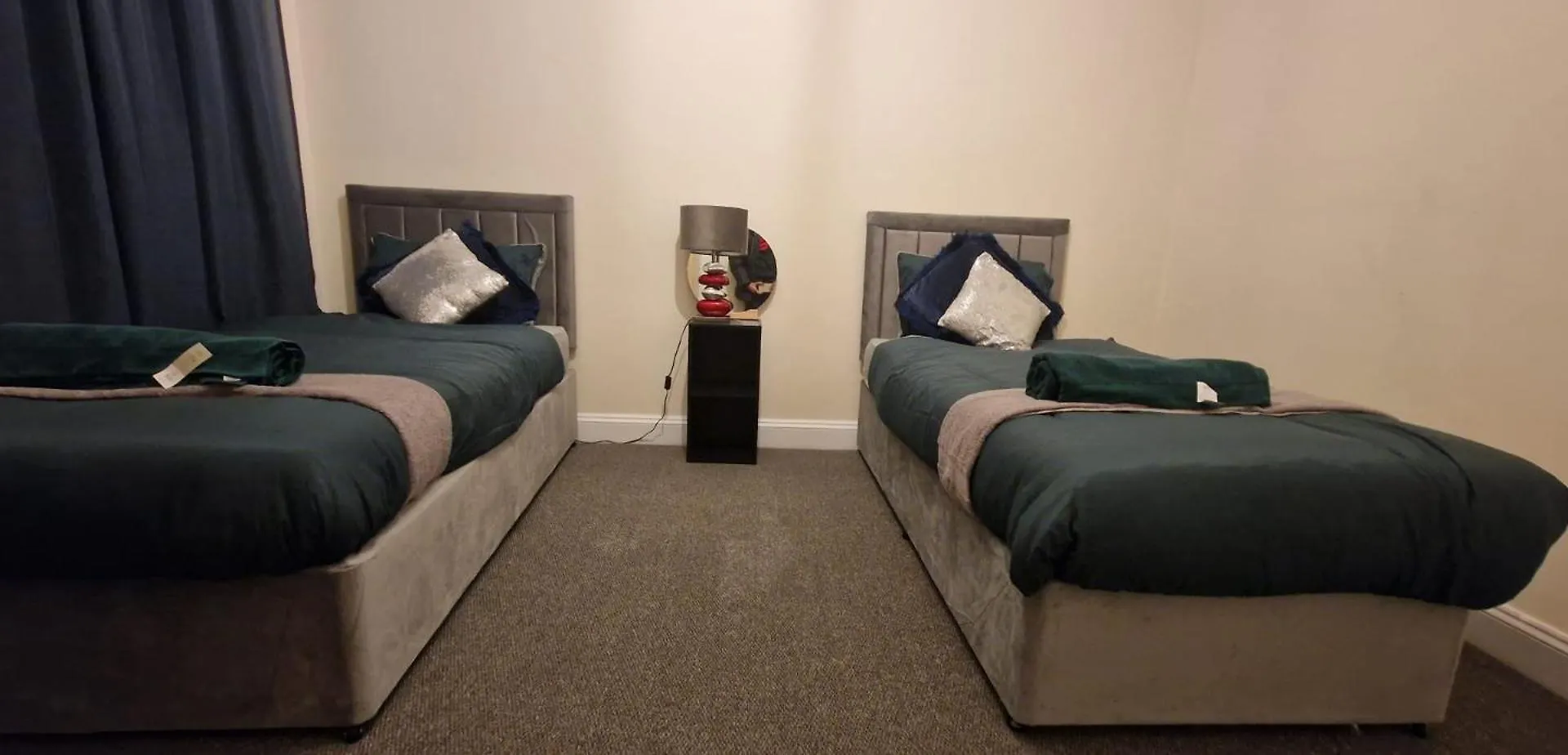 Central Southampton Apartment Ocean Village