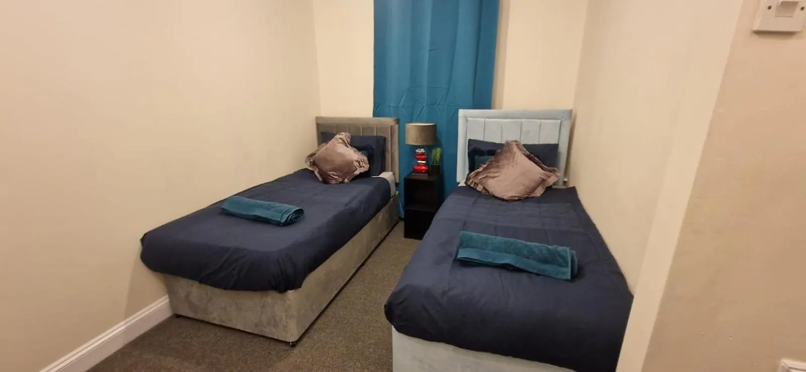 Central Southampton Apartment Ocean Village