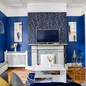  Apartment Centre 1 Bedroom